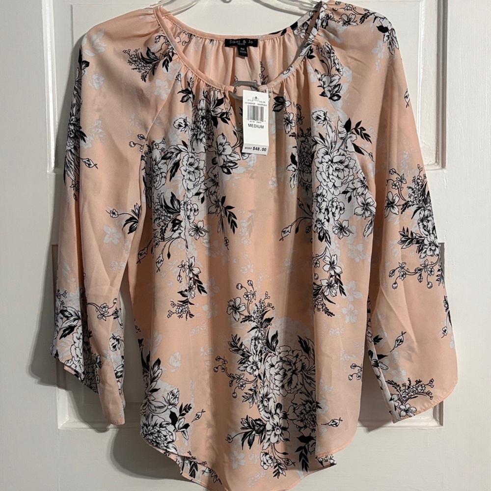 Sami & Jo Floral Blouse in Peach and Black